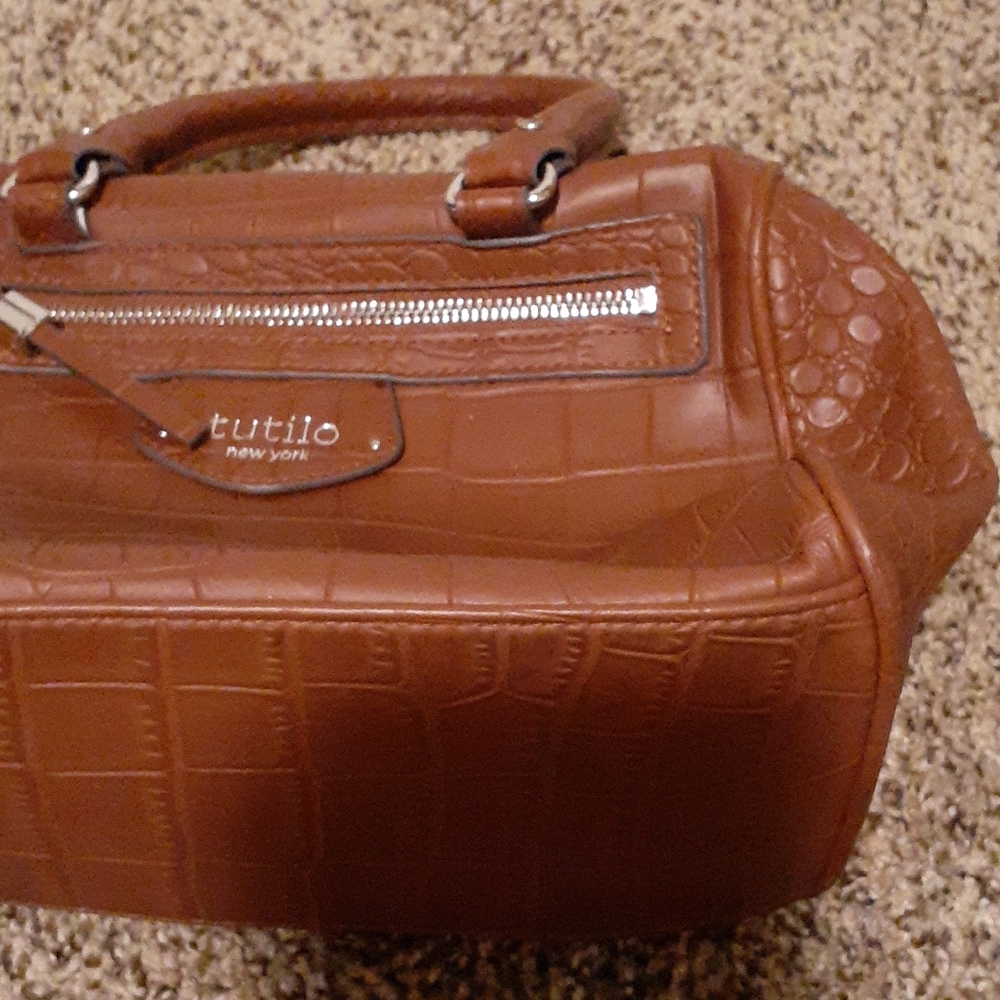 Shoe - Picture 3 of 3